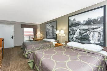 Super 8 By Wyndham Orangeburg Hotel Exterior photo